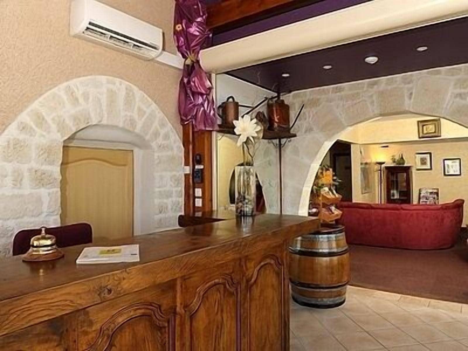 Des Grands Vins